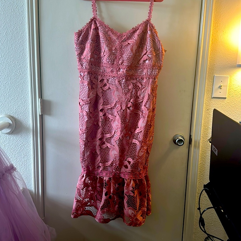 a lovely pink dress to go out on the town with ! brand new with tags !